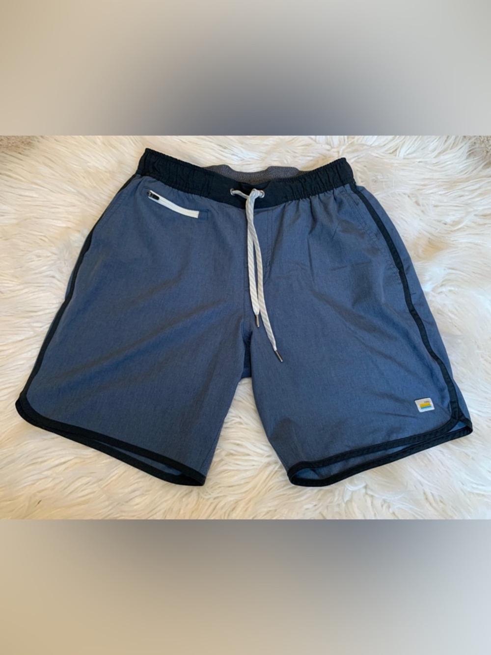 Vuori Banks Short Unlined 7"Azure Linen Texture Blue Size Small